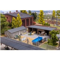 Baracke mit Kohleschuppen   Monatsmodell Juli