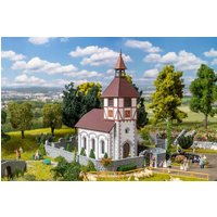 Dorfkirche mit Kirchhof